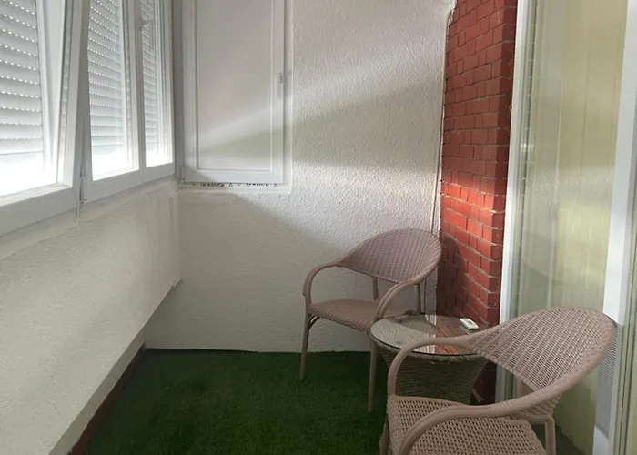 Red Tower Apartman *